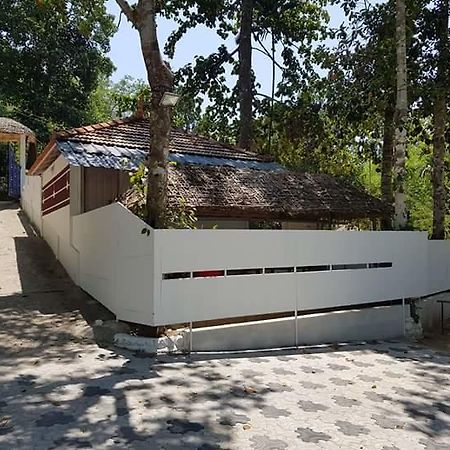 Ponmudi Valley Resorts Exterior foto